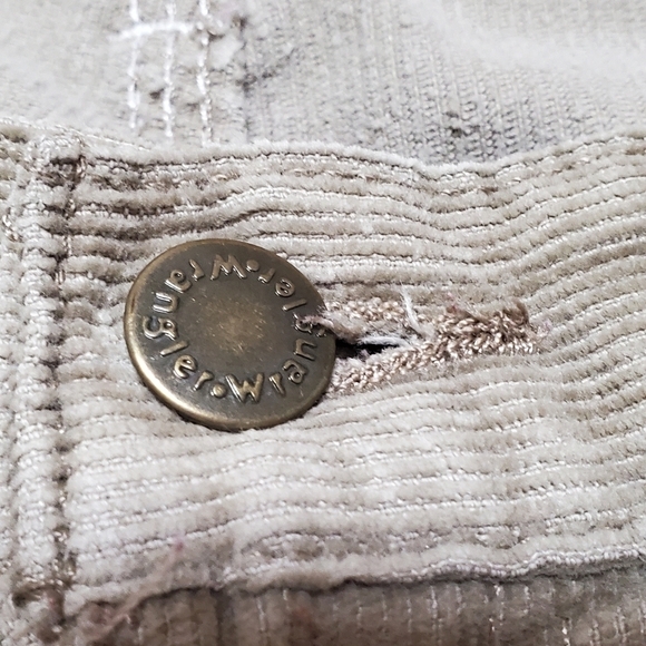 VINTAGE 90s Wrangler Grunge Tan Corduroy High Rise Tapered Leg Cargo Pants 34x30 - Picture 10 of 11